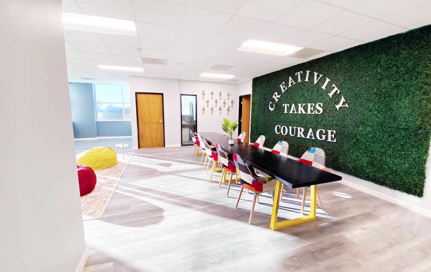 Circle Hub Ventura: 1300 Eastman Ave, Ventura, CA 93003